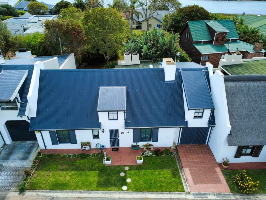 4 Bedroom Property for Sale in Stilbaai Wes Western Cape